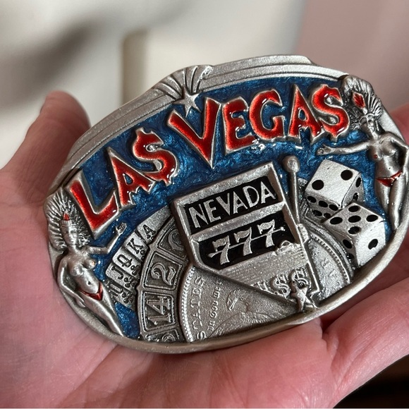 Vintage 1980's Las Vegas Heavy silver western trucker belt buckle made in USA - Picture 9 of 17